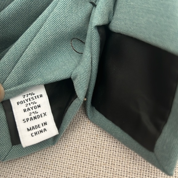 Bar III Gillis Solid Neck Tie in Green, New with Tag - Picture 8 of 11